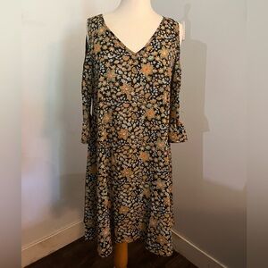 Emma & Michele Cold Shoulder Dress NWT Womens Size Medium